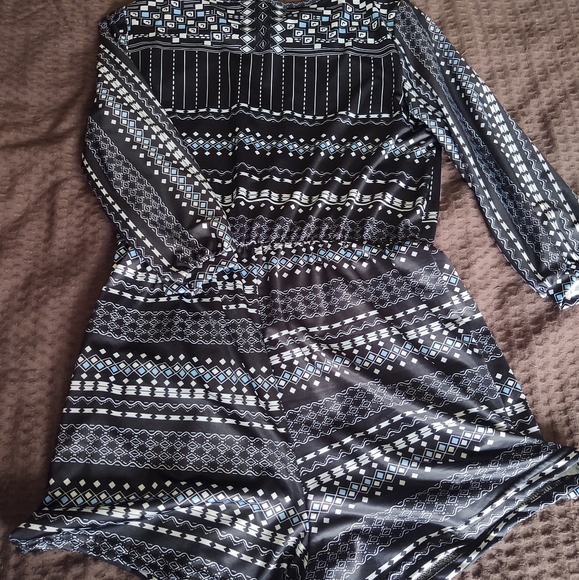Romper - Picture 2 of 3
